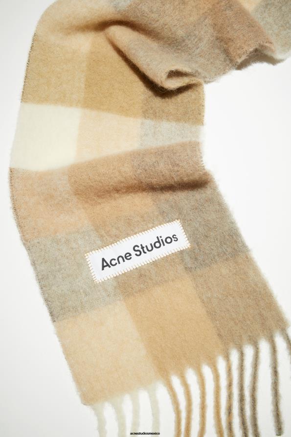 Acne Studios accesorios blanco/beige 0T4HT832 bufanda de mohair a cuadros