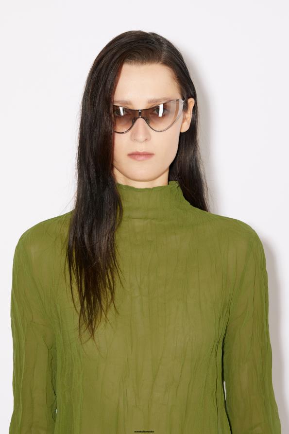 Acne Studios vestir algas verdes 0T4HT189 desfile de pasarela con top arrugado y cuello alto